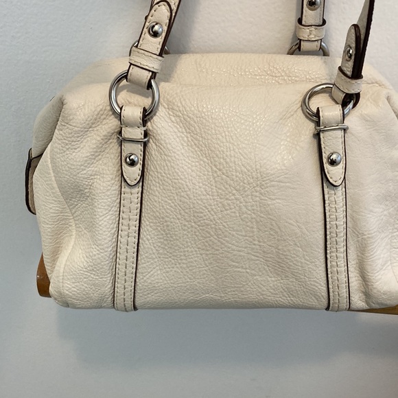 COACH Small Julia White Pebbled Leather 4C Logo Satchel - Picture 6 of 9
